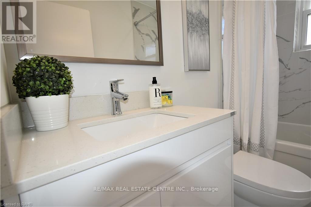 Main - 346 Brompton Avenue, Woodstock, Ontario  N4S 7J9 - Photo 11 - X13522296