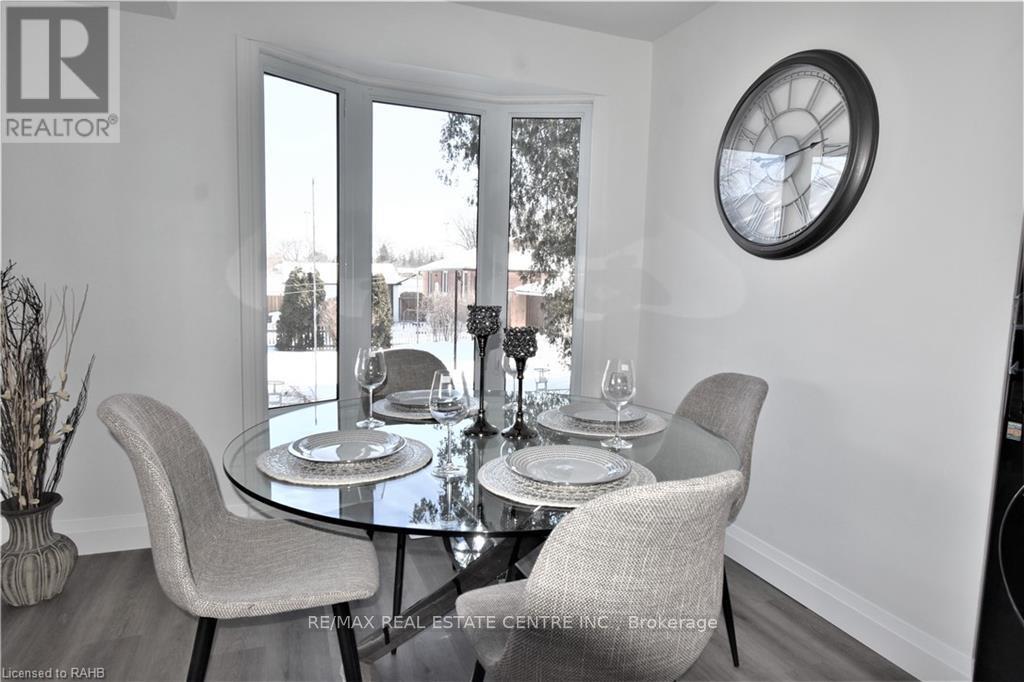 Main - 346 Brompton Avenue, Woodstock, Ontario  N4S 7J9 - Photo 3 - X13522296