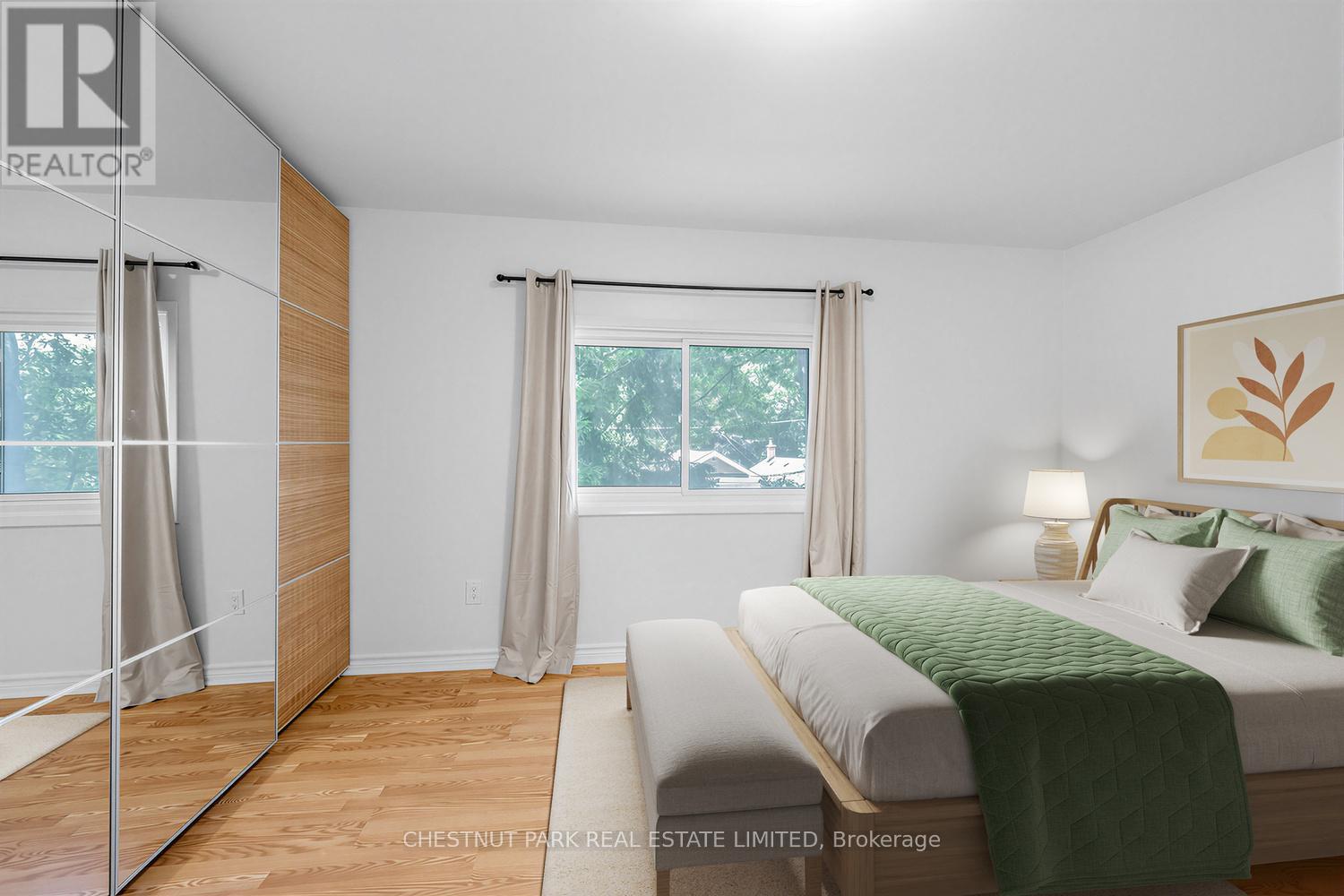 25 Kenworthy Avenue, Toronto, Ontario  M1L 3B1 - Photo 15 - E13520684