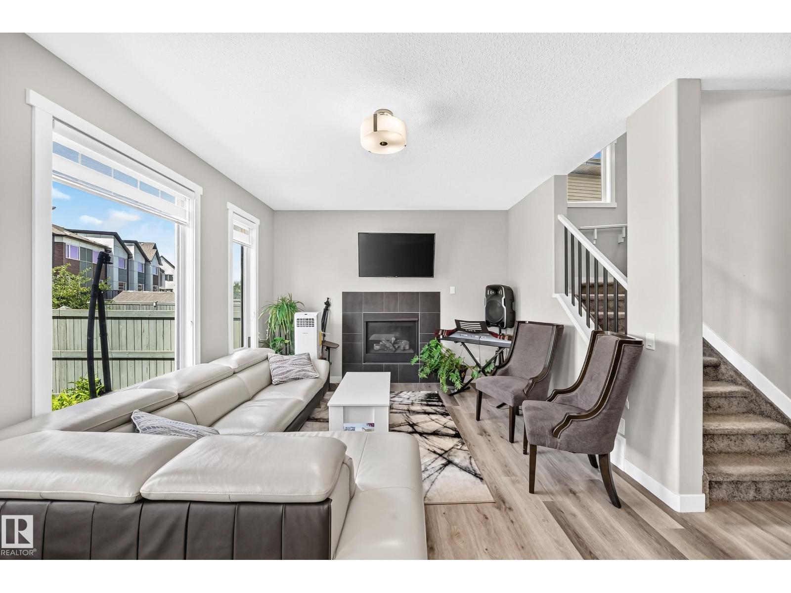 5719 Greenough Landing Ld NW, Edmonton, Alberta  T5T 7C8 - Photo 3 - E4497098