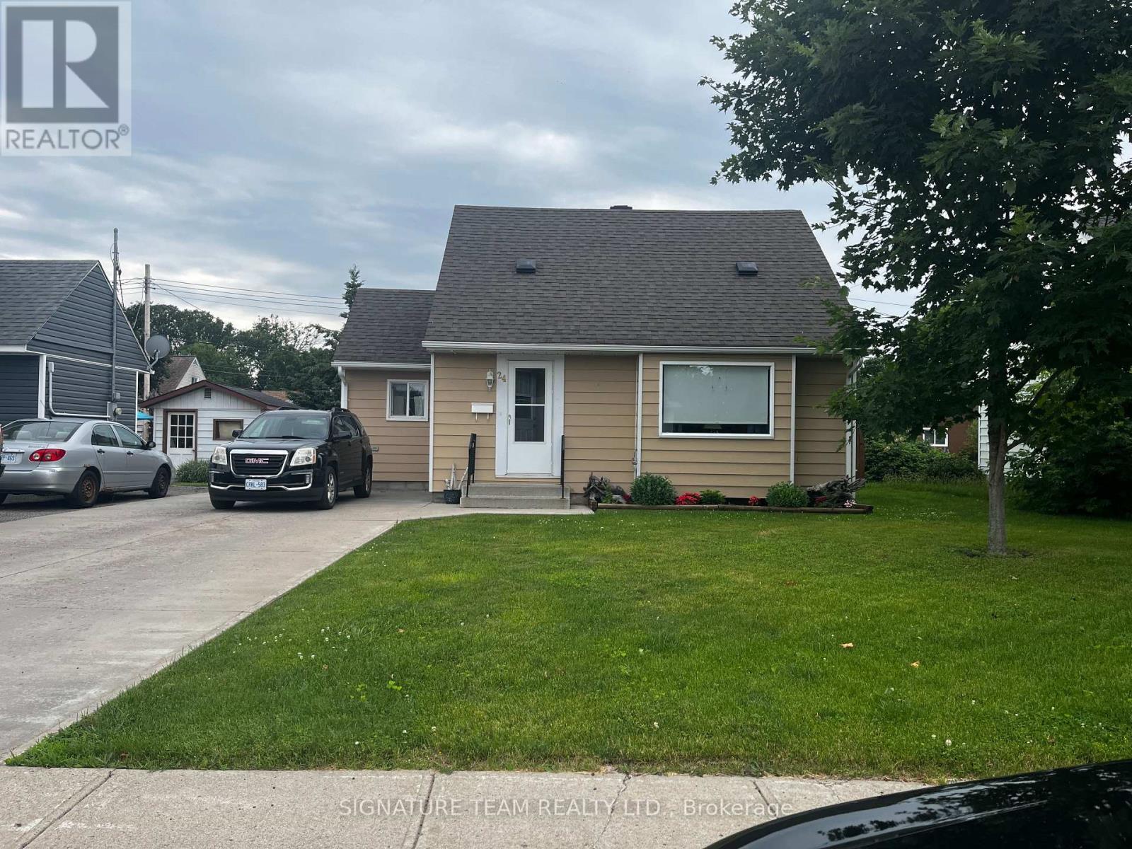 24 PETER STREET, Renfrew, Ontario