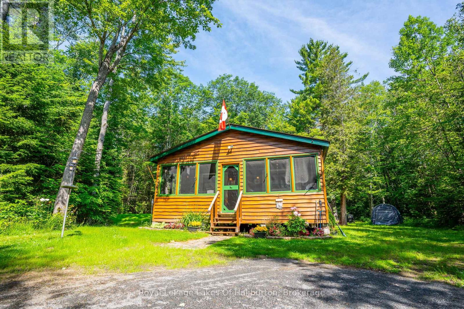 1079 HALLS LAKE ROAD, Algonquin Highlands, Ontario