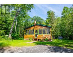1079 HALLS LAKE ROAD, Algonquin Highlands, Ontario