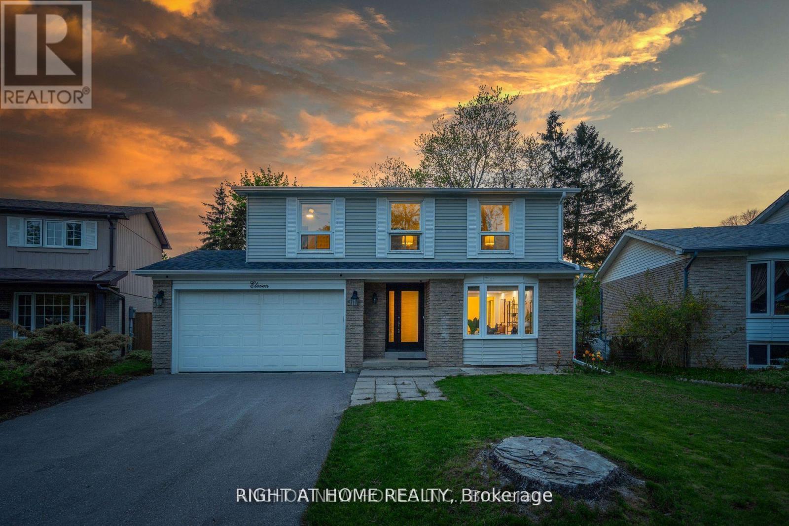 11 LAW CRESCENT, Richmond Hill (North Richvale)