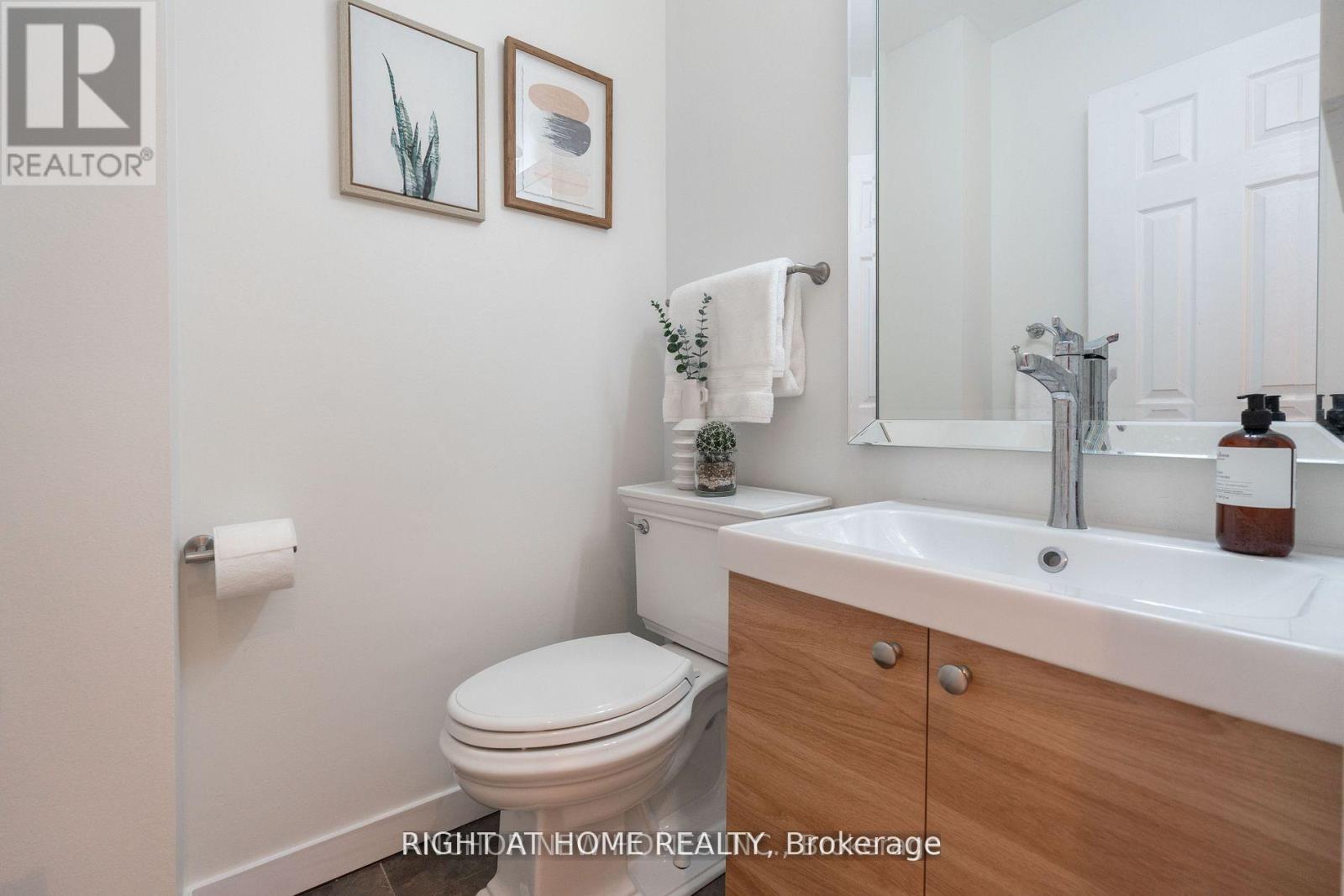 11 Law Crescent, Richmond Hill, Ontario  L4C 5K7 - Photo 15 - N13522478