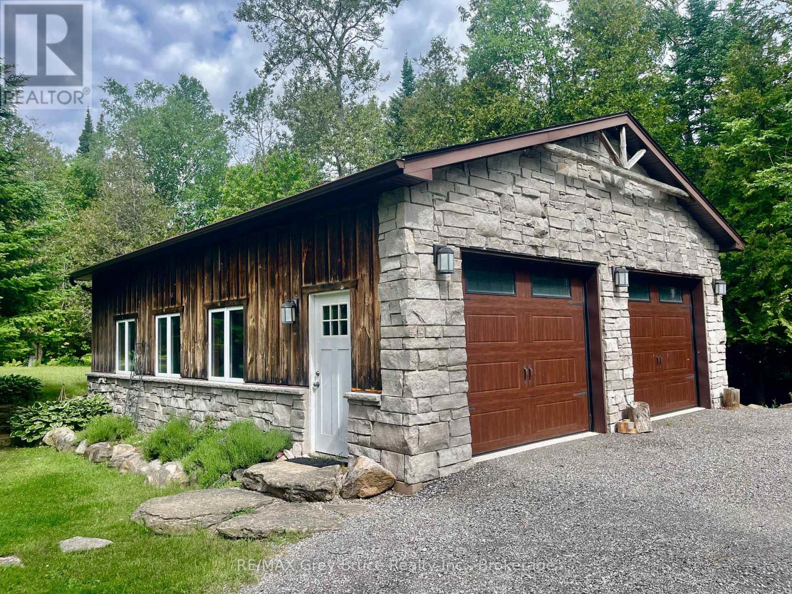 1535 15 Side Road, South Bruce Peninsula, Ontario  N0H 2T0 - Photo 3 - X13522440