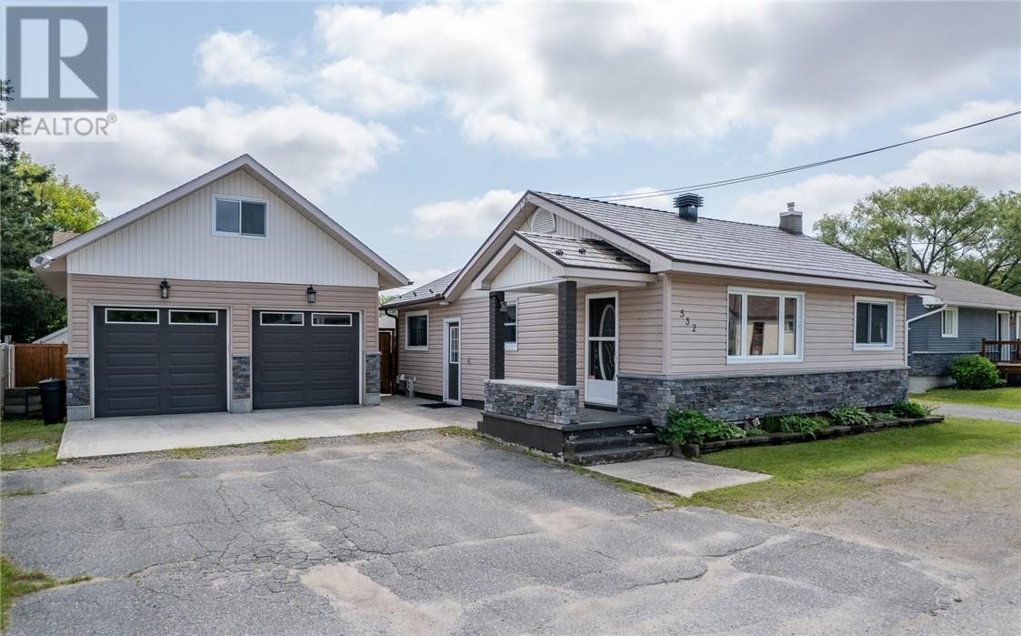 532 Wood Street, Espanola, Ontario