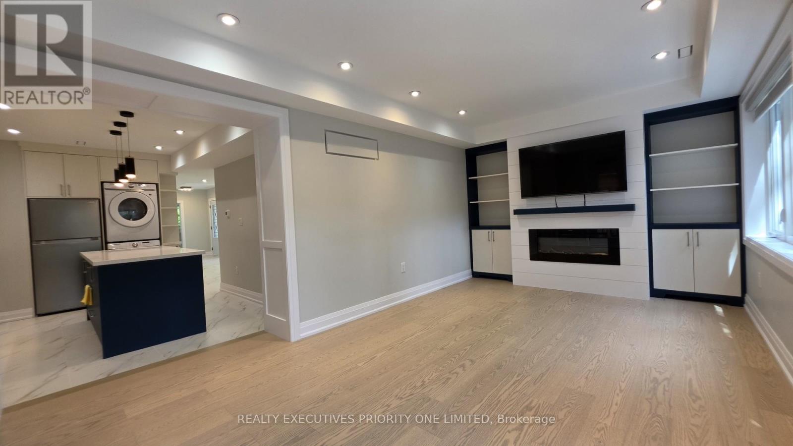 Main - 10 Lascelles Boulevard, Toronto, Ontario  M4V 2B5 - Photo 11 - C13522548