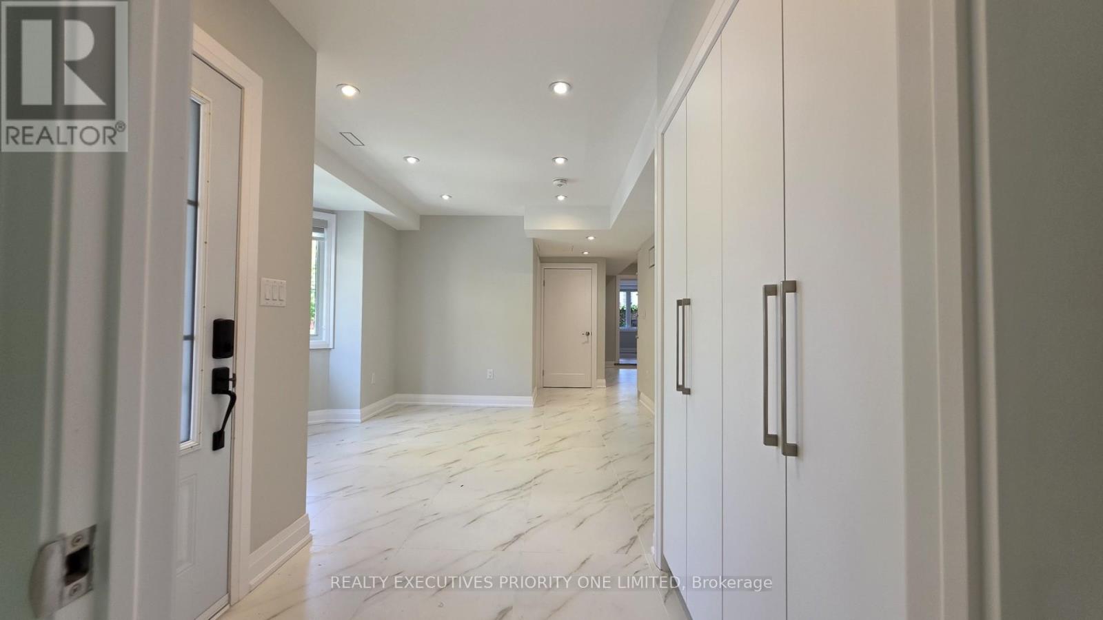 Main - 10 Lascelles Boulevard, Toronto, Ontario  M4V 2B5 - Photo 16 - C13522548