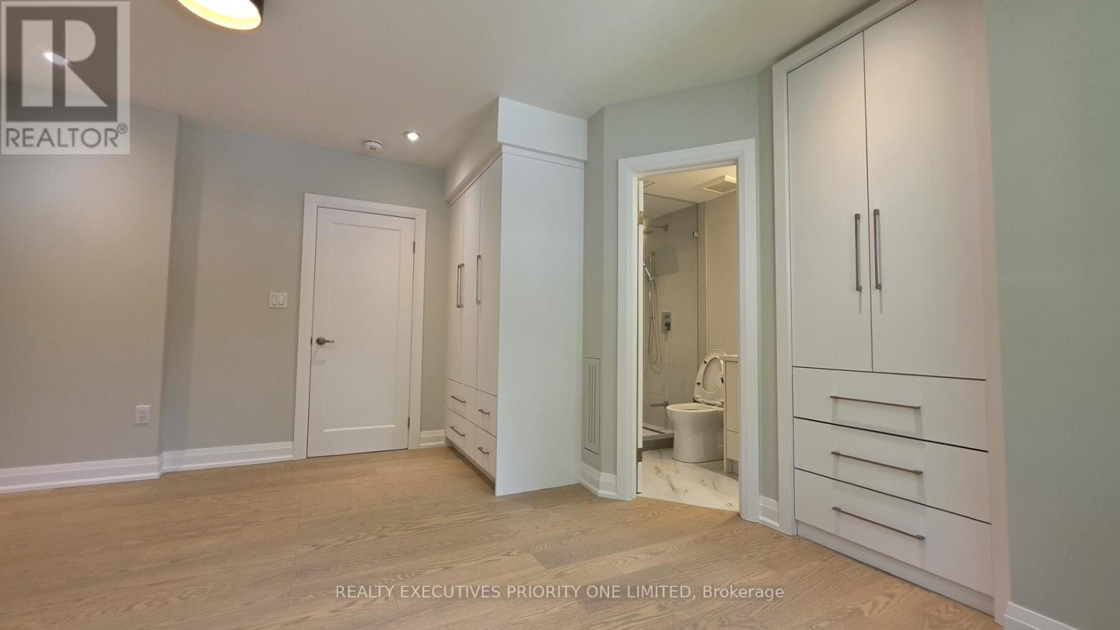 Main - 10 Lascelles Boulevard, Toronto, Ontario  M4V 2B5 - Photo 24 - C13522548
