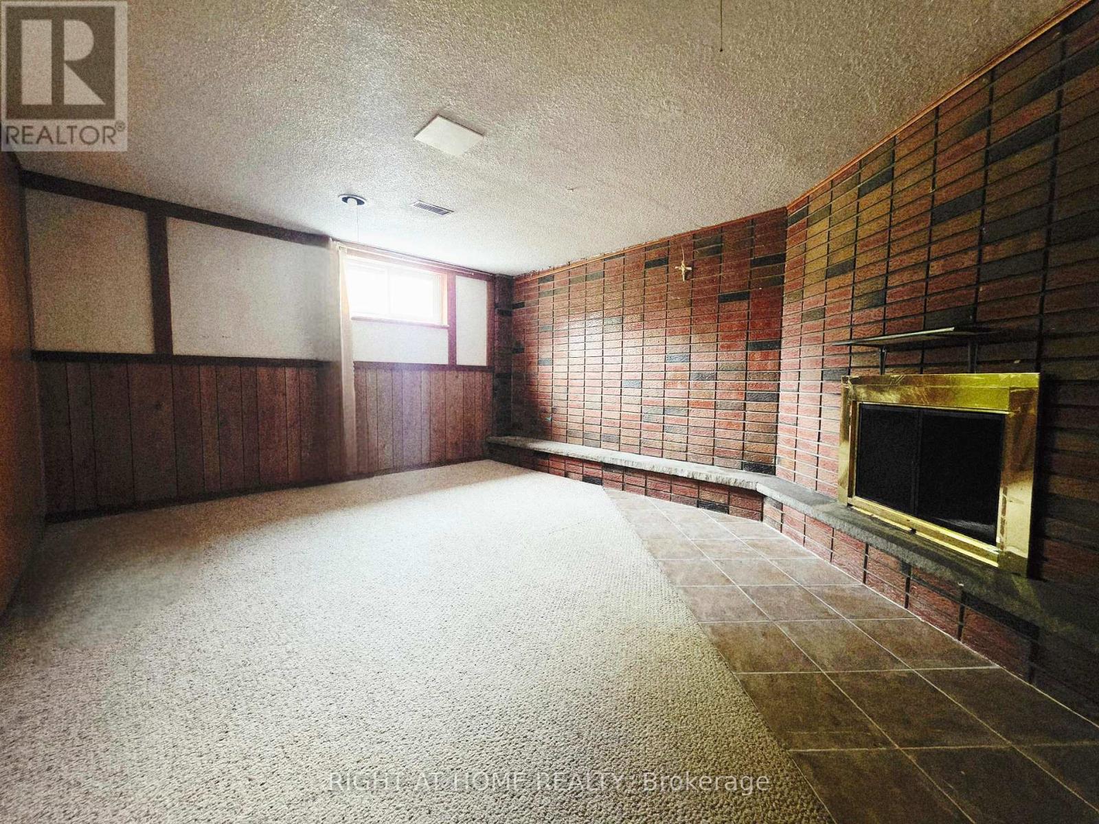 Lower - 252 Maple Leaf Drive, Toronto, Ontario  M6L 1P1 - Photo 12 - W13522516