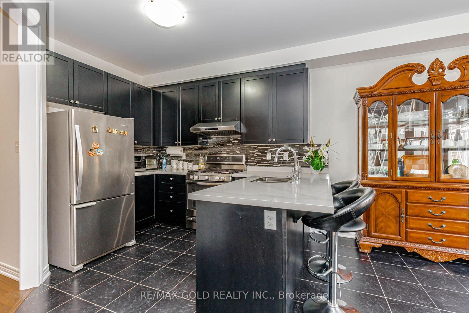 12 Fitzgibson Street, Brampton, Ontario  L6Y 5Y5 - Photo 14 - W13522538
