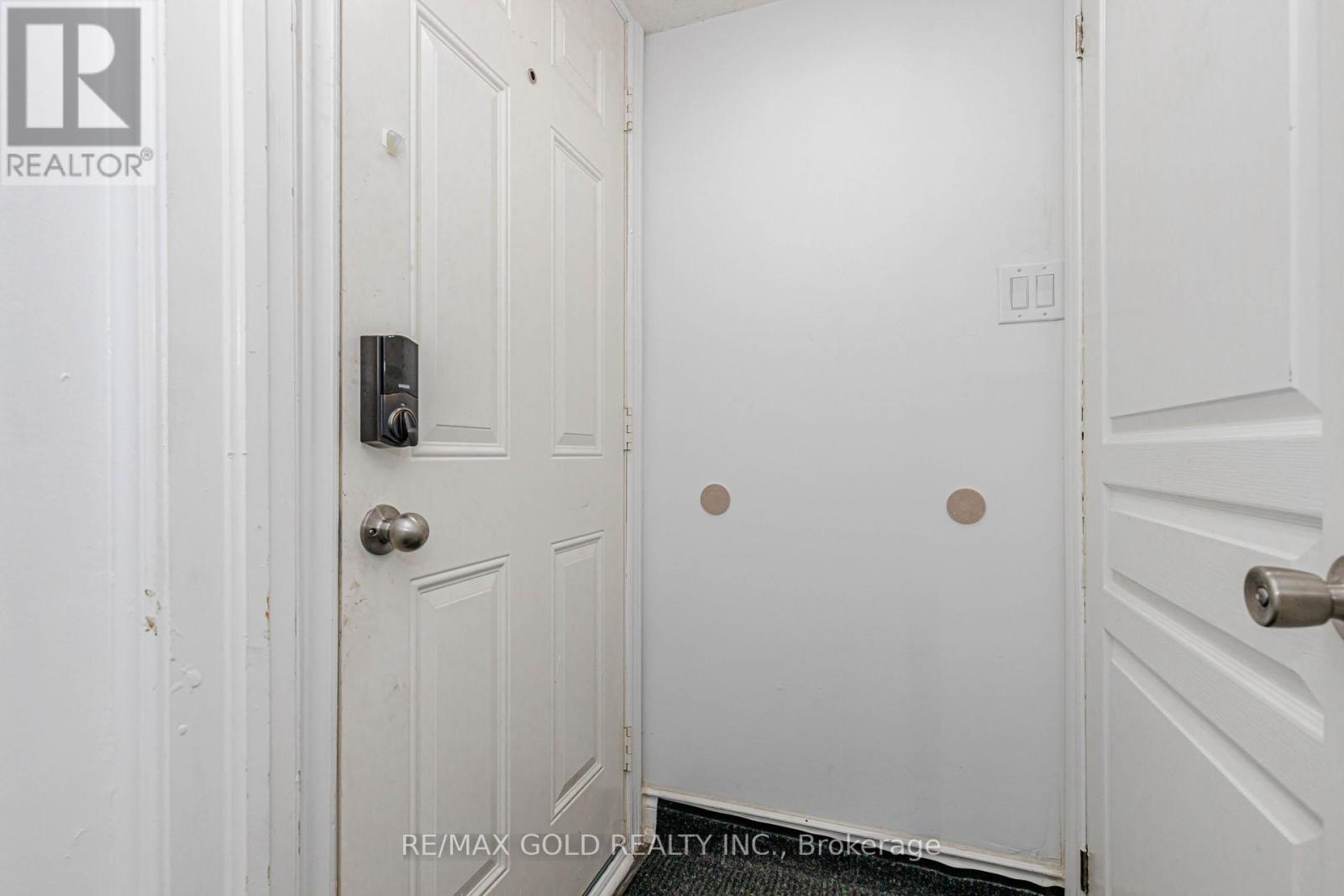 12 Fitzgibson Street, Brampton, Ontario  L6Y 5Y5 - Photo 40 - W13522538