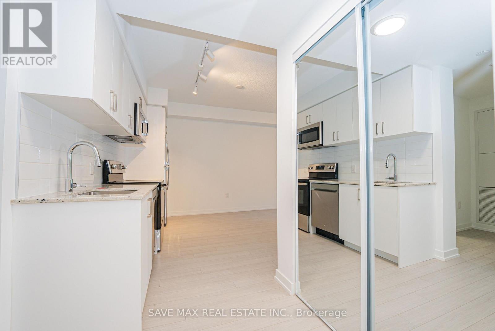 303 - 4010 Eglinton Avenue W, Toronto, Ontario  M9A 0G5 - Photo 6 - W13440184