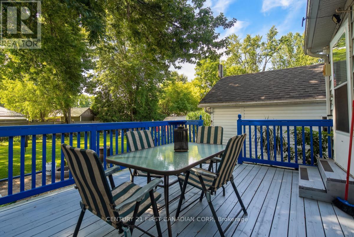 142 Frederic Street W, West Elgin, Ontario  N0L 2P0 - Photo 33 - X13514480