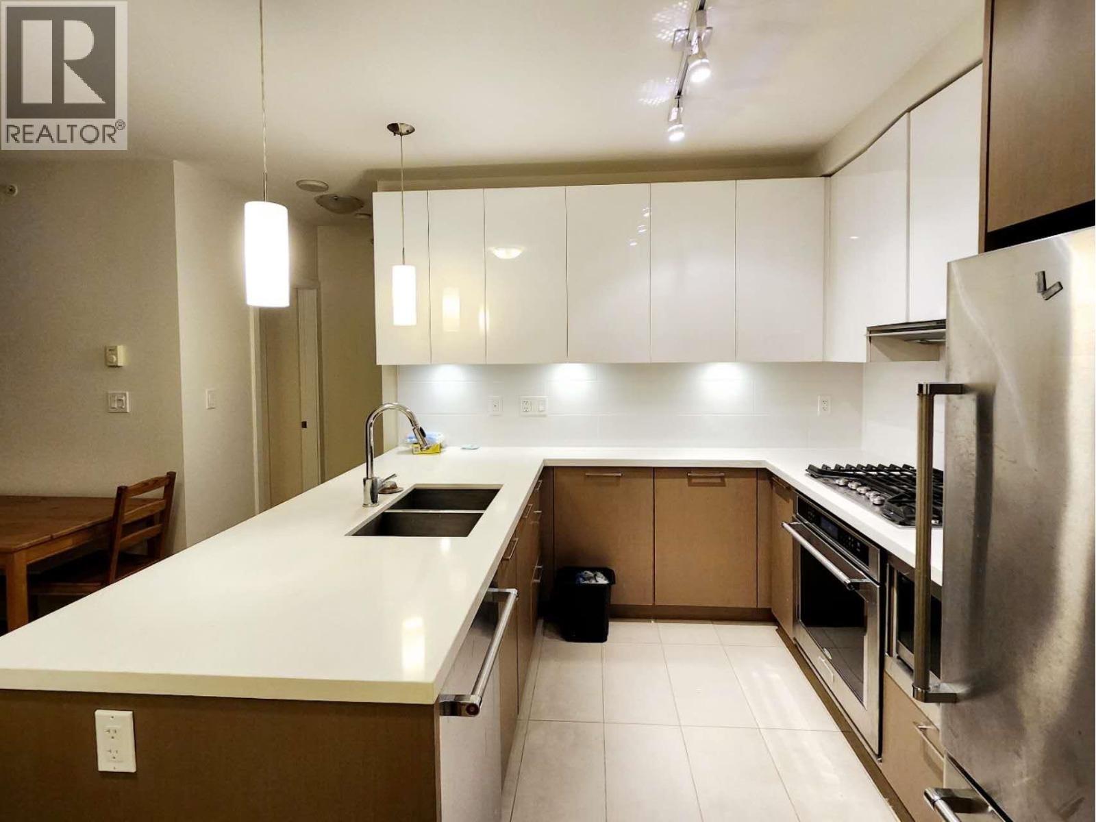 2605 3080 Lincoln Avenue, Coquitlam, British Columbia  V3B 0L9 - Photo 4 - R3142721