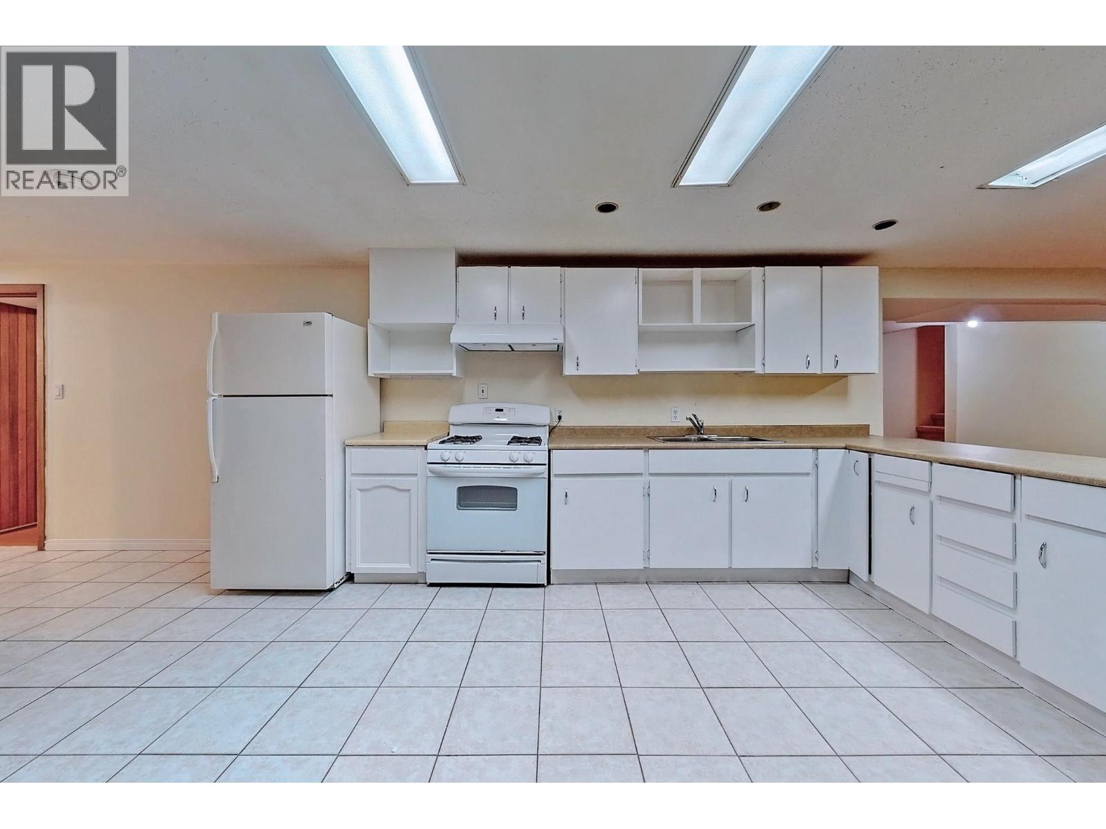 Basement-768 Como Lake Avenue, Coquitlam, British Columbia  V3J 3N1 - Photo 13 - R3142722