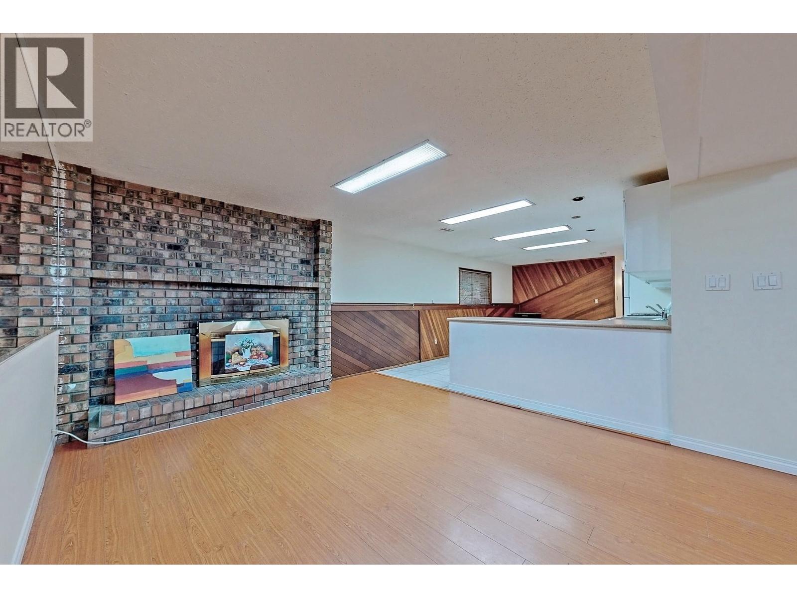 Basement-768 Como Lake Avenue, Coquitlam, British Columbia  V3J 3N1 - Photo 3 - R3142722