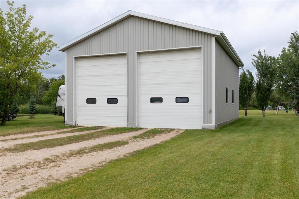 424 Rockwood Street, Steinbach, Manitoba  R5G 1Z9 - Photo 4 - 202615407