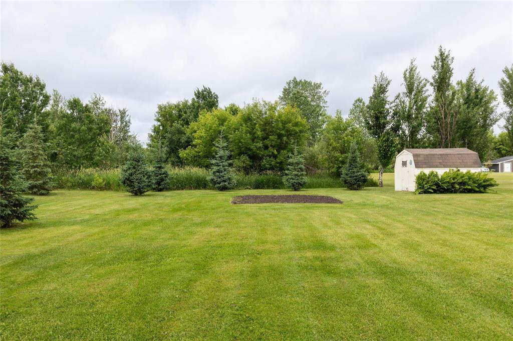 424 Rockwood Street, Steinbach, Manitoba  R5G 1Z9 - Photo 35 - 202615407