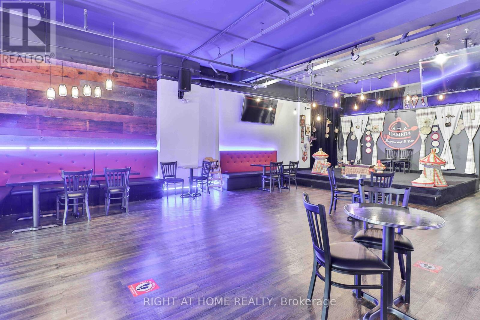 179 King Street W, Kitchener, Ontario N2G 1A7 - Photo 3 - X13522616