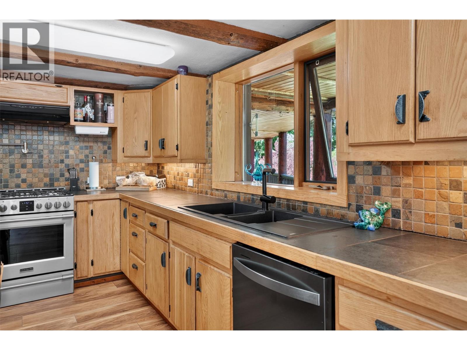 9413 Shutty Bench Road, Kaslo, British Columbia  V0G 1M0 - Photo 23 - 10392229