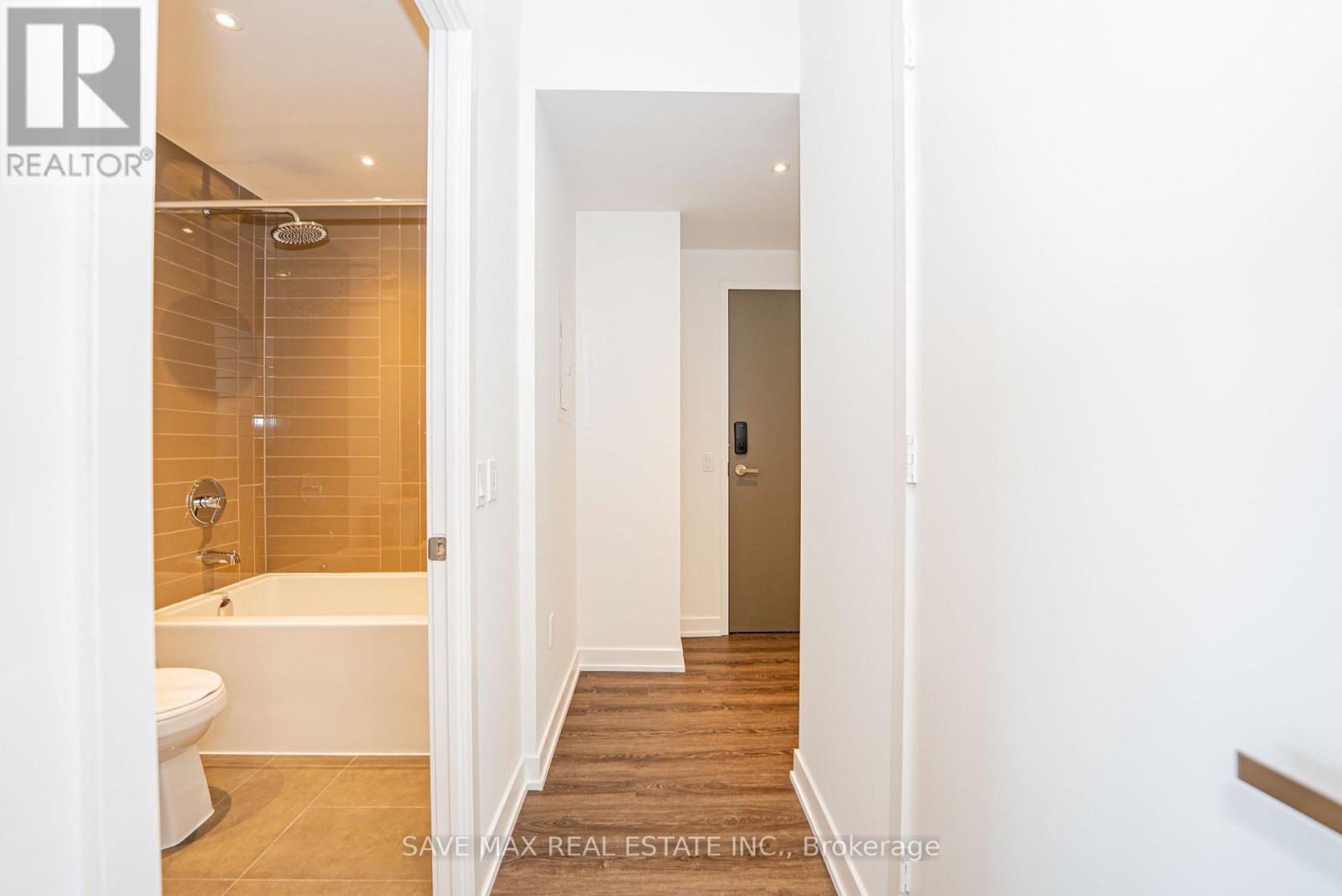 4301 - 448 Burnhamthorpe Road W, Mississauga, Ontario  L5B 4M6 - Photo 8 - W13507164
