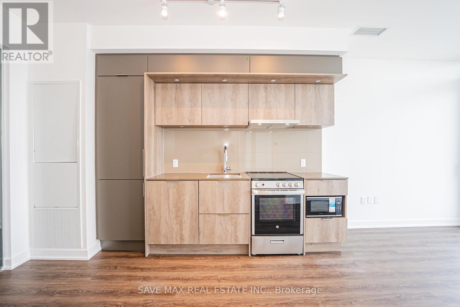 4301 - 448 Burnhamthorpe Road W, Mississauga, Ontario  L5B 4M6 - Photo 11 - W13507164
