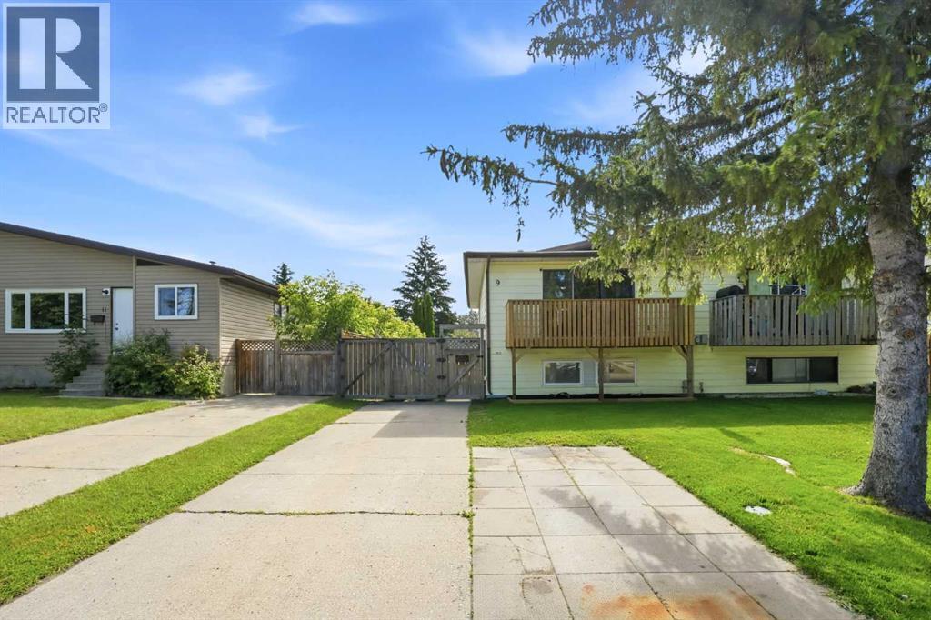 9 Griffiths Avenue, Red Deer, Alberta  T4P 2K6 - Photo 3 - A2324256