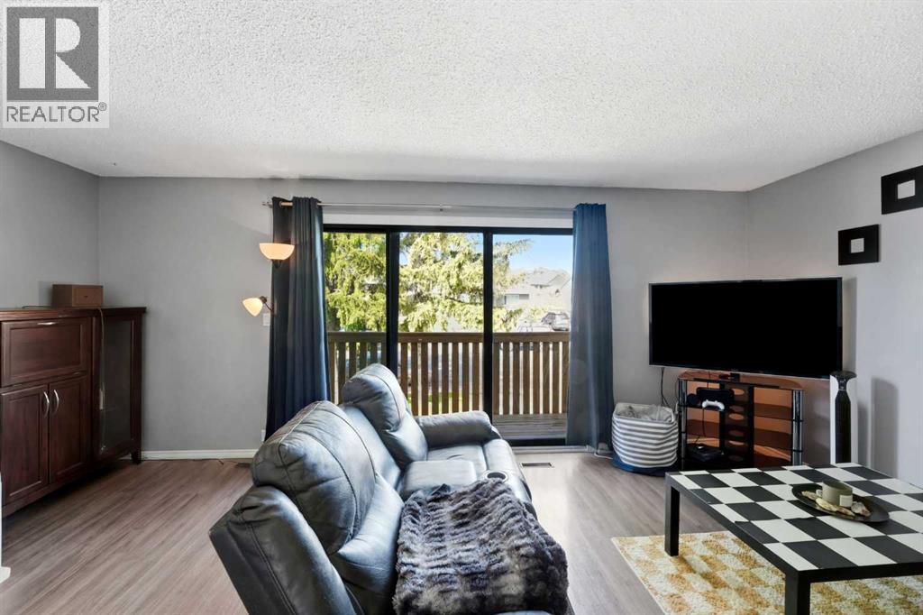 9 Griffiths Avenue, Red Deer, Alberta  T4P 2K6 - Photo 6 - A2324256