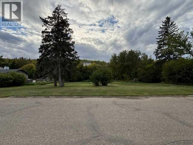 10702 90 Street, Peace River, Alberta