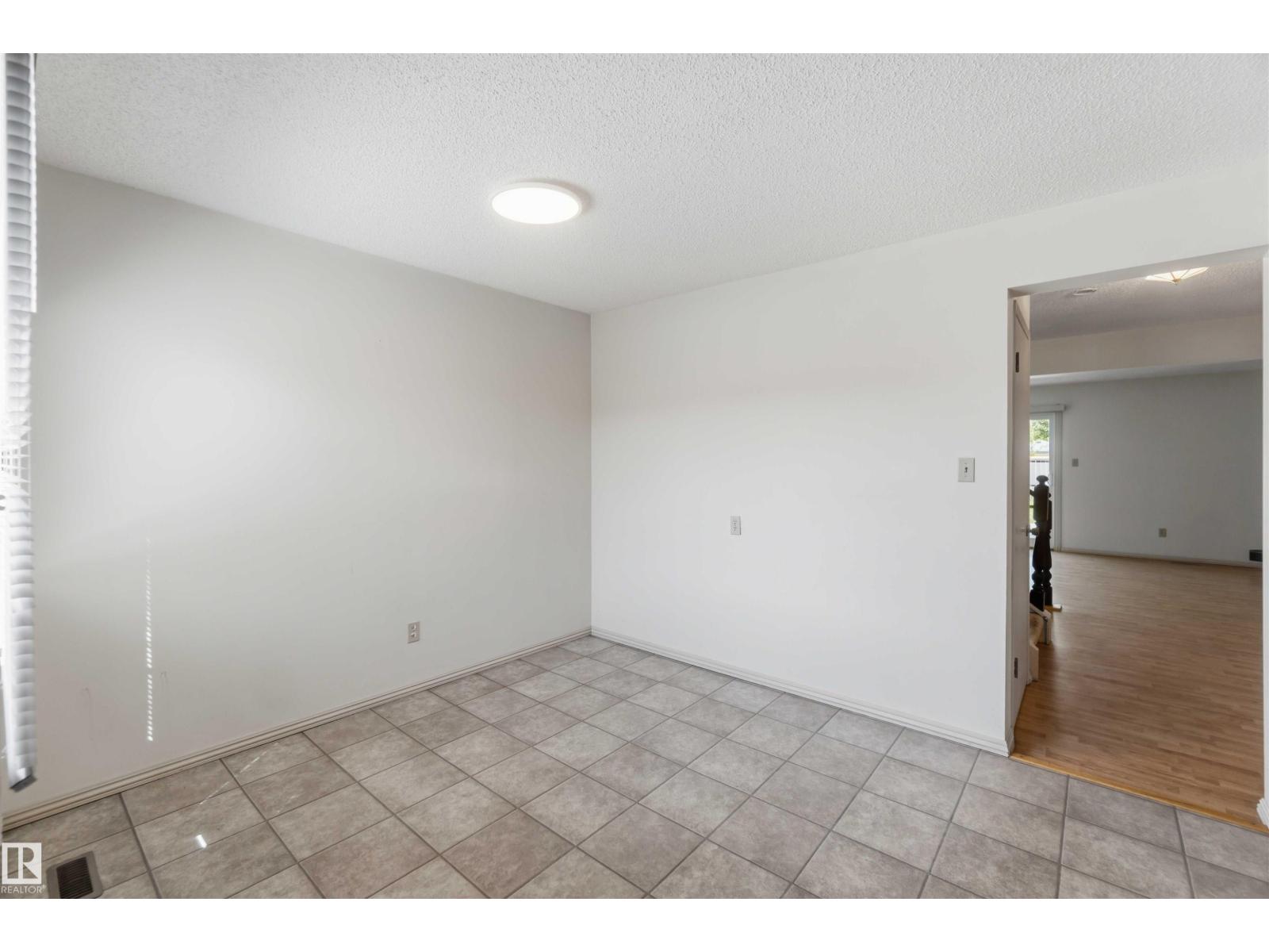 2716 136a Av Nw, Edmonton, Alberta T5A 4B6 - Photo 27 - E4496956