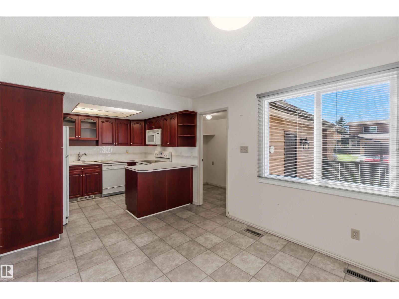 2716 136a Av Nw, Edmonton, Alberta T5A 4B6 - Photo 20 - E4496956