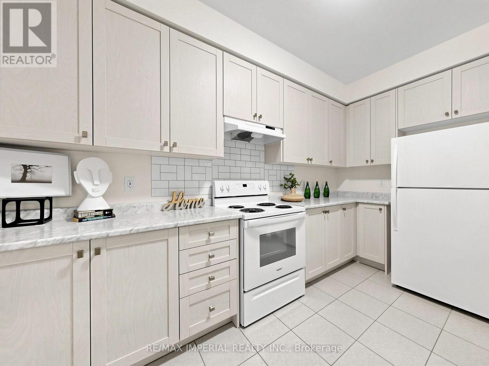 108 Bravo Lane, Newmarket, Ontario L3X 0L3 - Photo 11 - N13522722