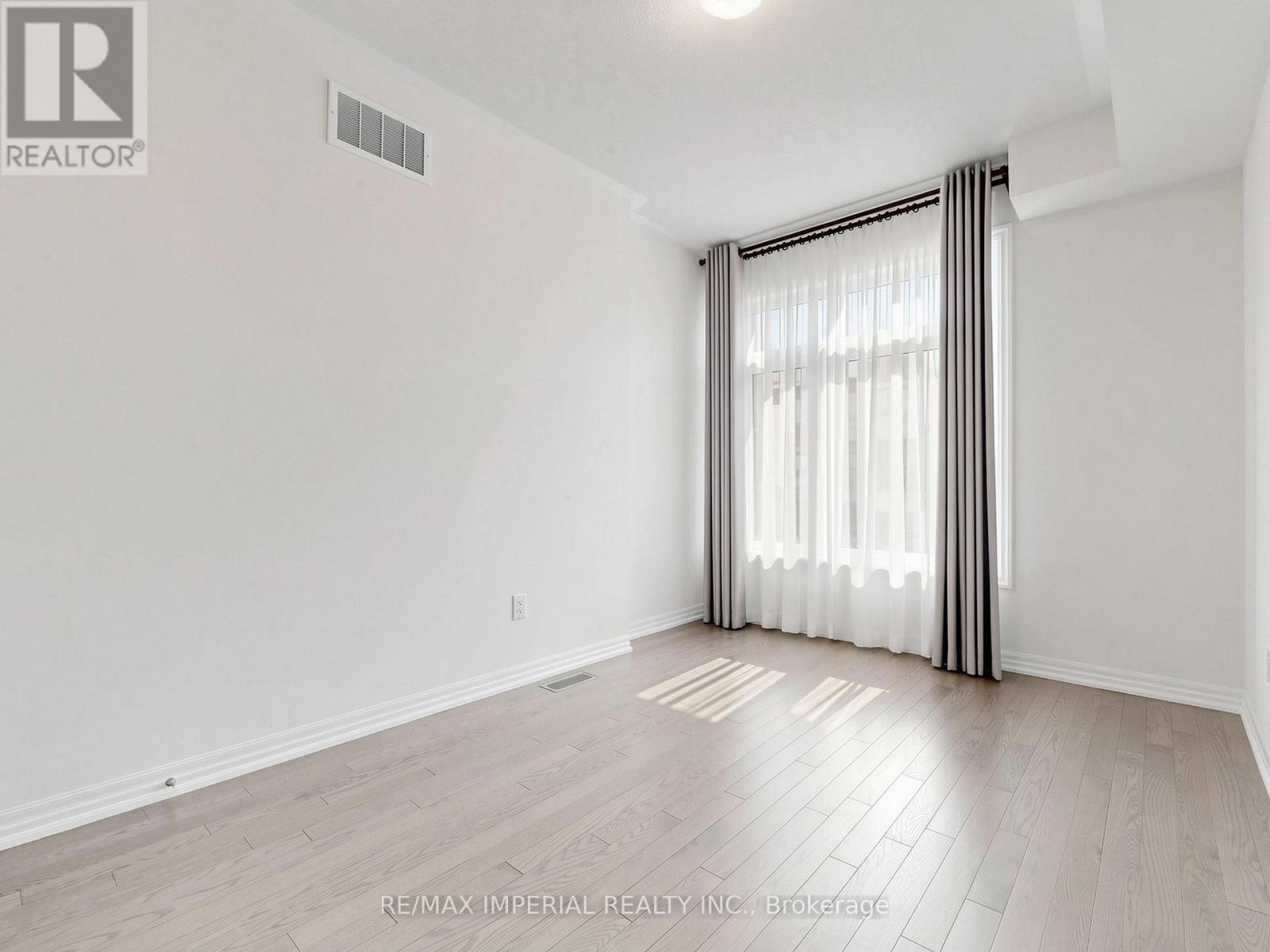 108 Bravo Lane, Newmarket, Ontario L3X 0L3 - Photo 14 - N13522722