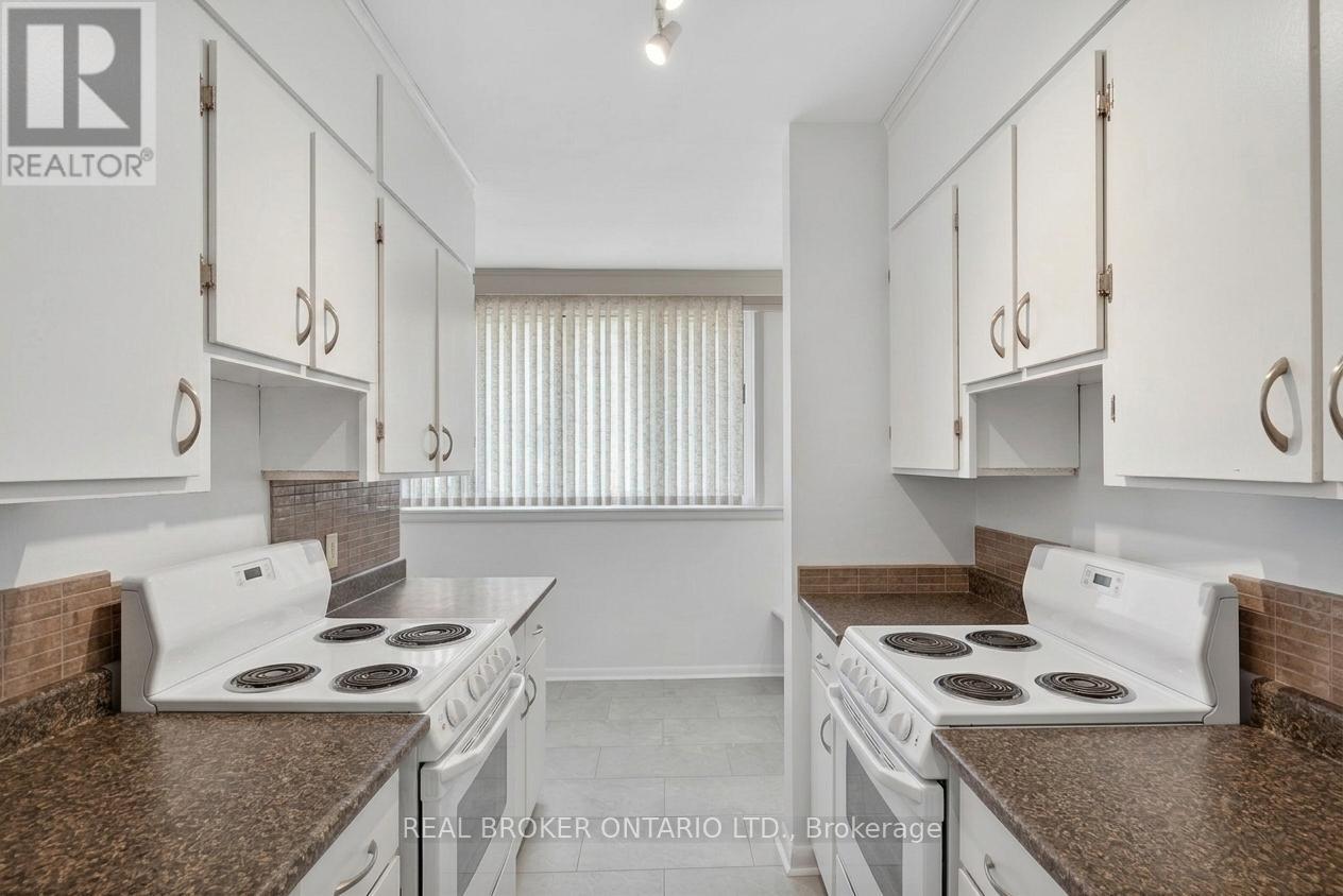 8 Westmount Drive S, Orillia, Ontario  L3V 6C9 - Photo 3 - S13522664