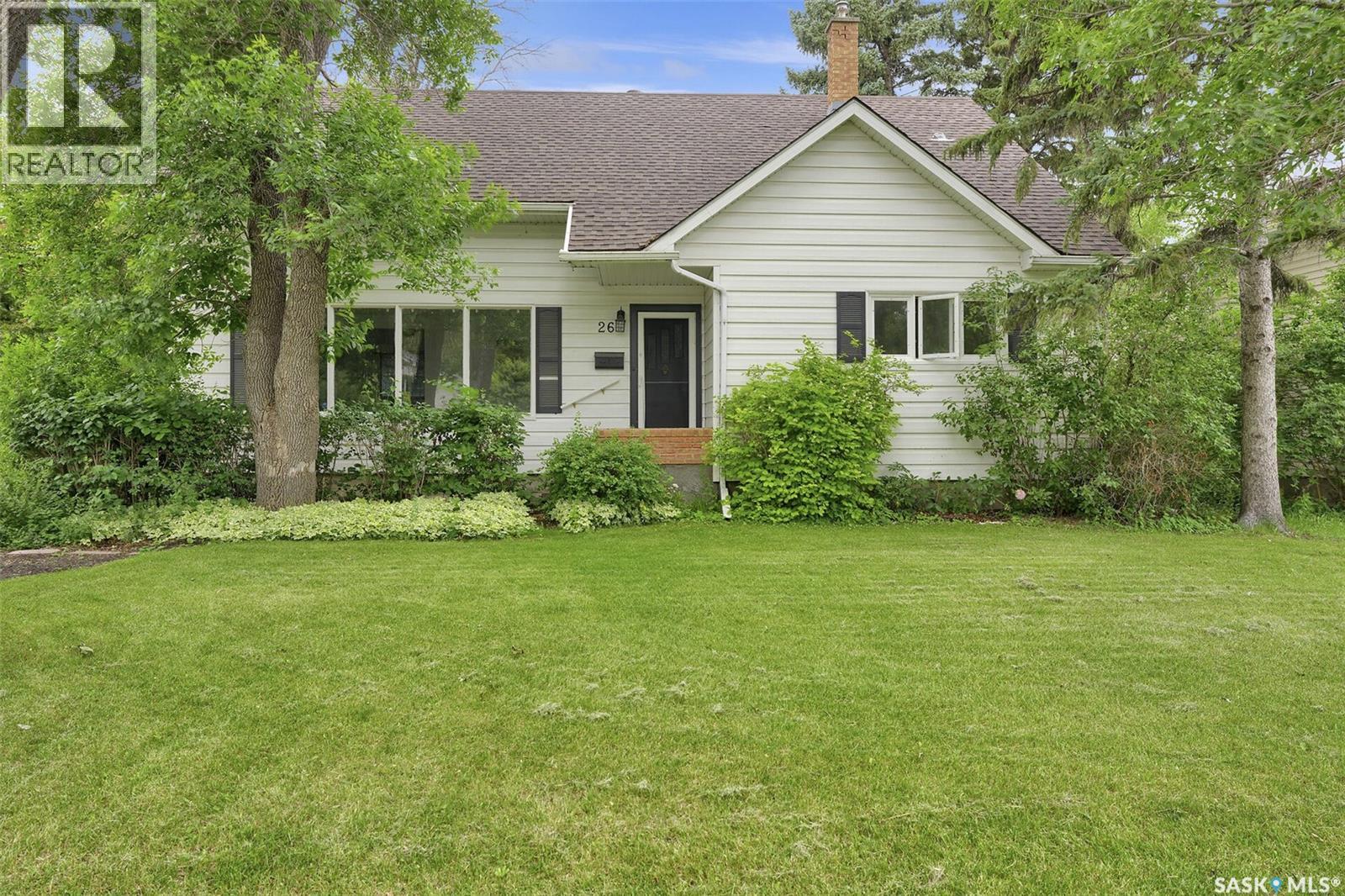 26 Scott Street, Regina, Saskatchewan  S4S 4A2 - Photo 2 - SK041379
