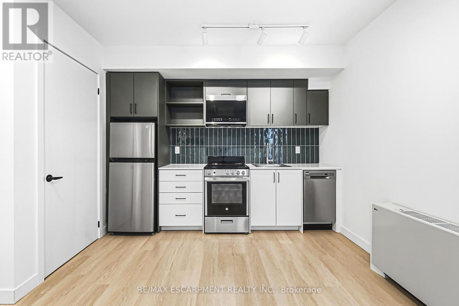 104 - 325 James Street S, Hamilton, Ontario  L8P 3B7 - Photo 3 - X13522738