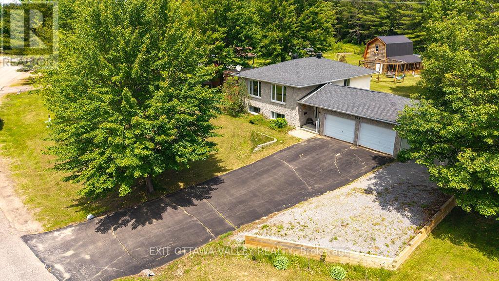 314 Carla Street, Petawawa, Ontario  K8H 3N2 - Photo 3 - X13522768