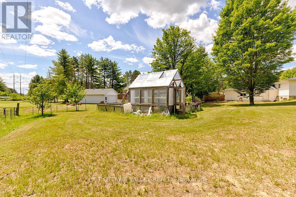 314 Carla Street, Petawawa, Ontario  K8H 3N2 - Photo 44 - X13522768