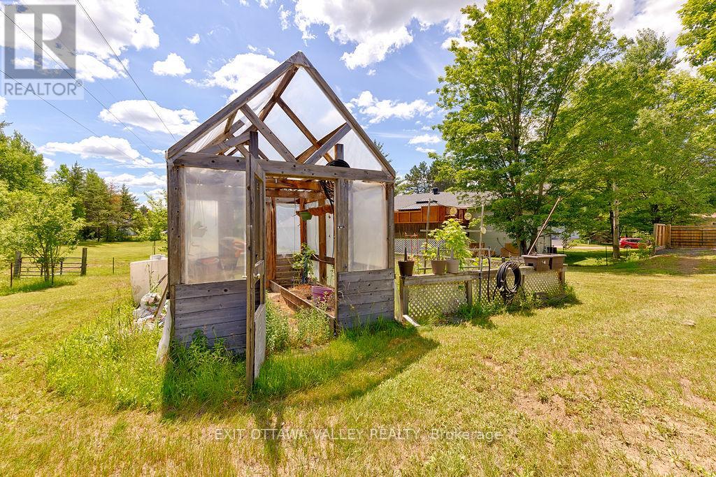 314 Carla Street, Petawawa, Ontario  K8H 3N2 - Photo 45 - X13522768