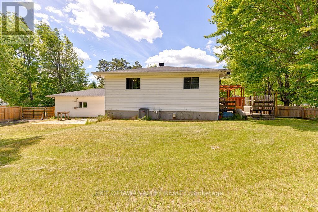 314 Carla Street, Petawawa, Ontario  K8H 3N2 - Photo 47 - X13522768
