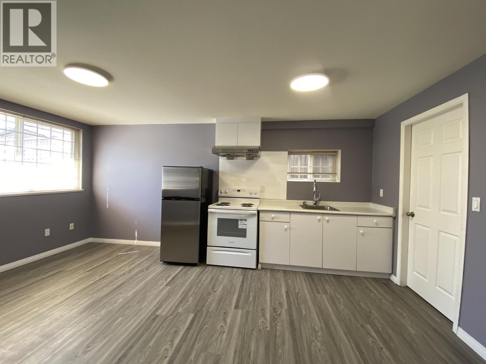 1 Bed Suite 5536 NEVILLE STREET, burnaby, British Columbia