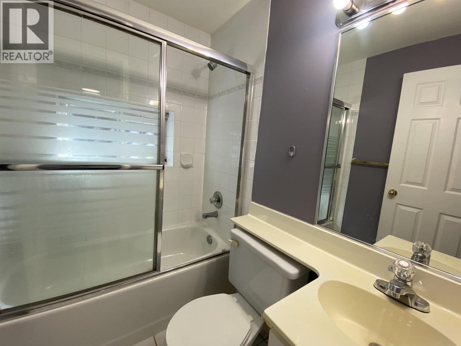1 Bed Suite 5536 Neville Street, Burnaby, British Columbia  V5J 2H7 - Photo 4 - R3142730