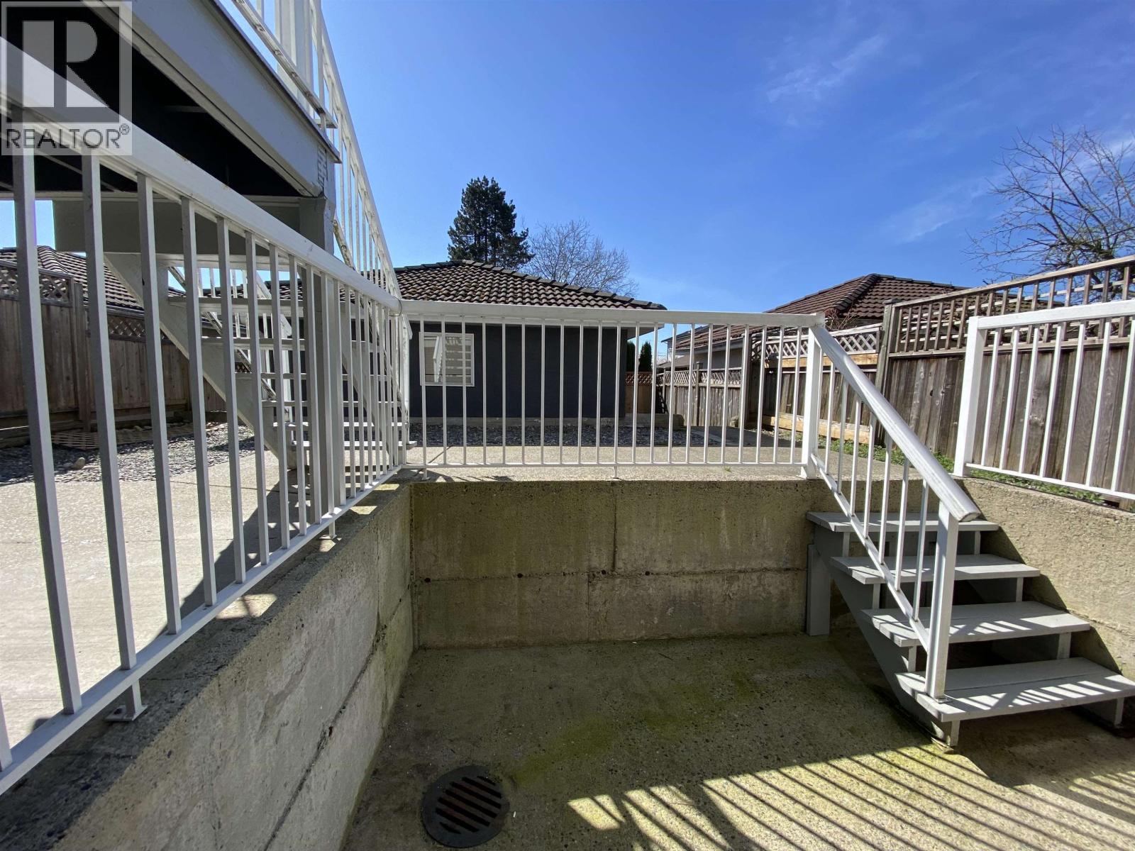 1 Bed Suite 5536 Neville Street, Burnaby, British Columbia  V5J 2H7 - Photo 5 - R3142730