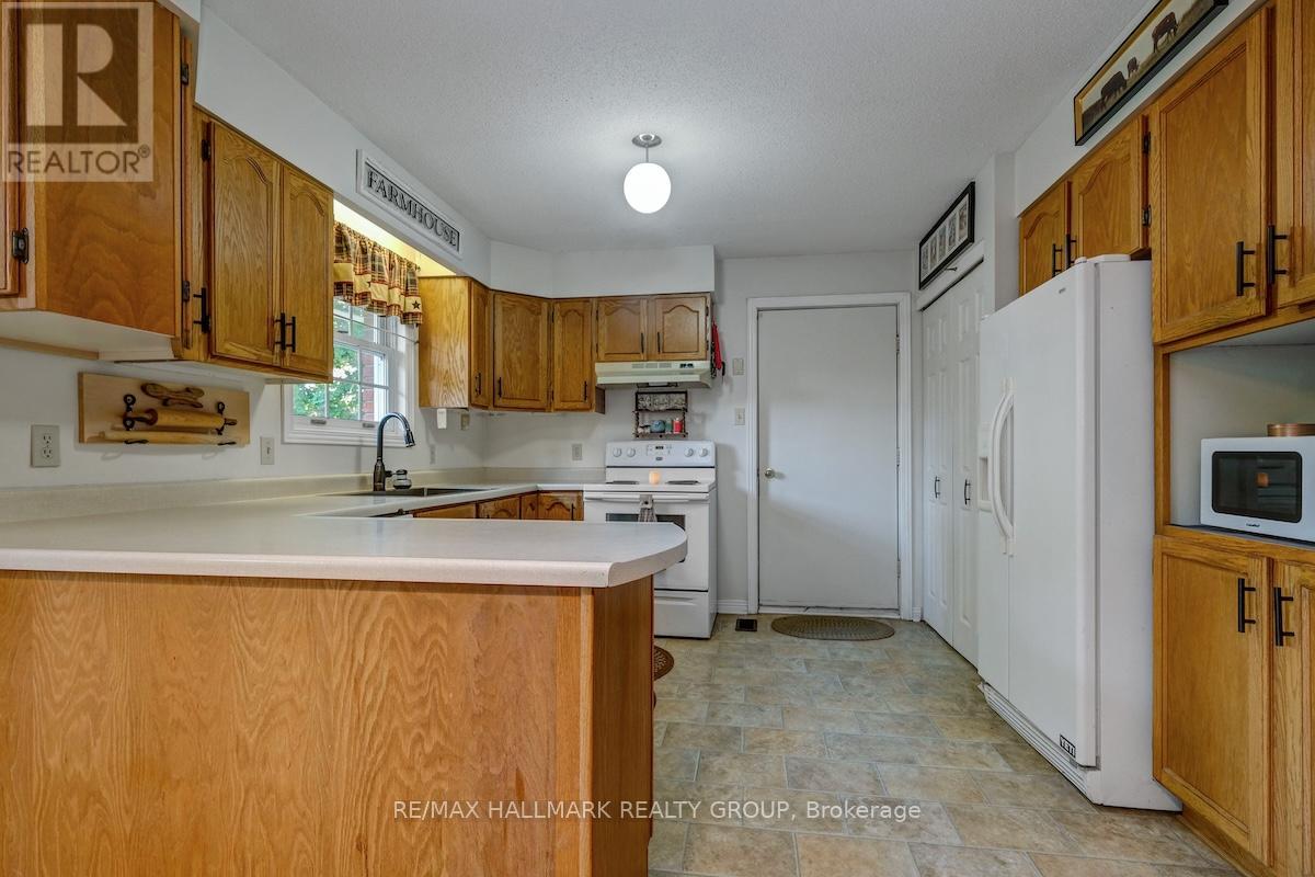 20 Hilltop Crescent S, North Grenville, Ontario  K0G 1J0 - Photo 5 - X13521924