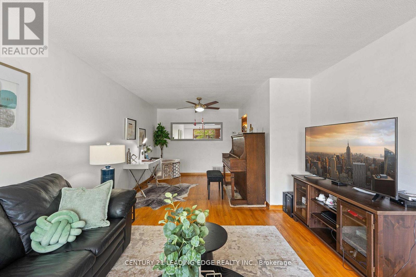 881 Blairholm Avenue, Mississauga, Ontario  L5C 1G5 - Photo 24 - W13522792