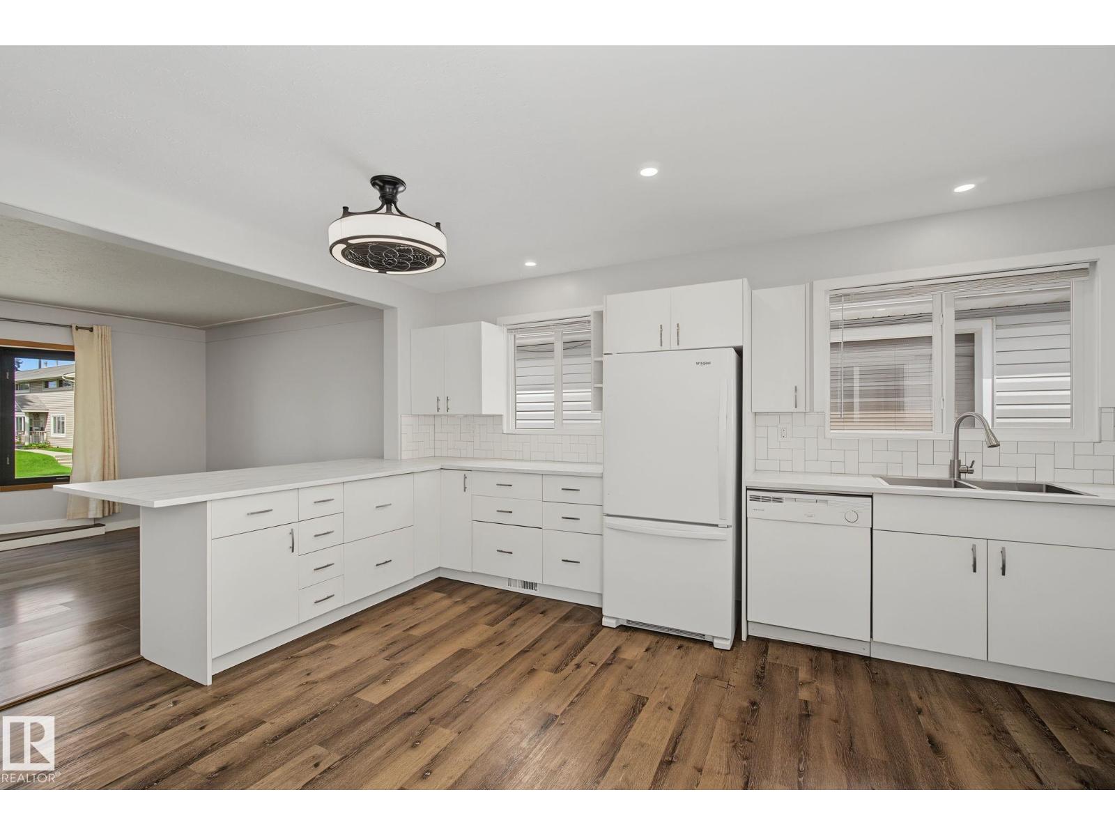 9545 65 Av NW, Edmonton, Alberta  T6E 0K1 - Photo 10 - E4497113