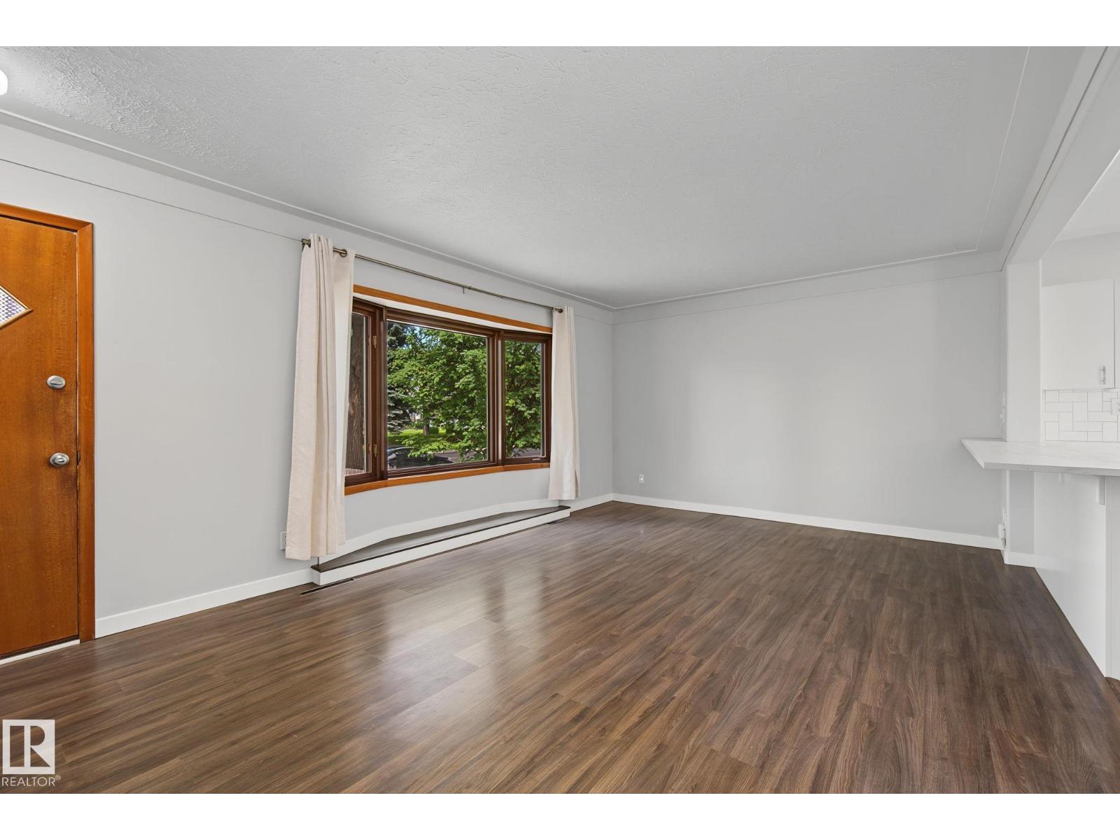 9545 65 Av NW, Edmonton, Alberta  T6E 0K1 - Photo 5 - E4497113