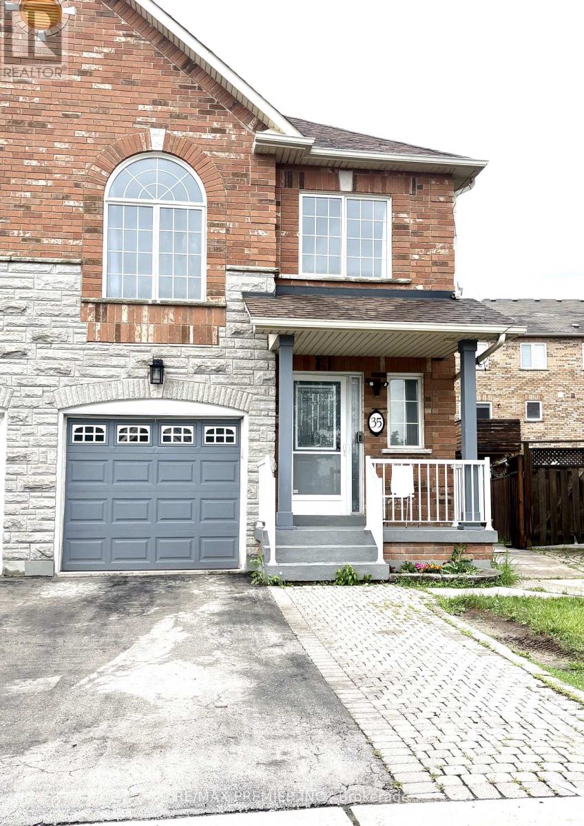 35 FOXCHASE AVENUE E, Vaughan, Ontario